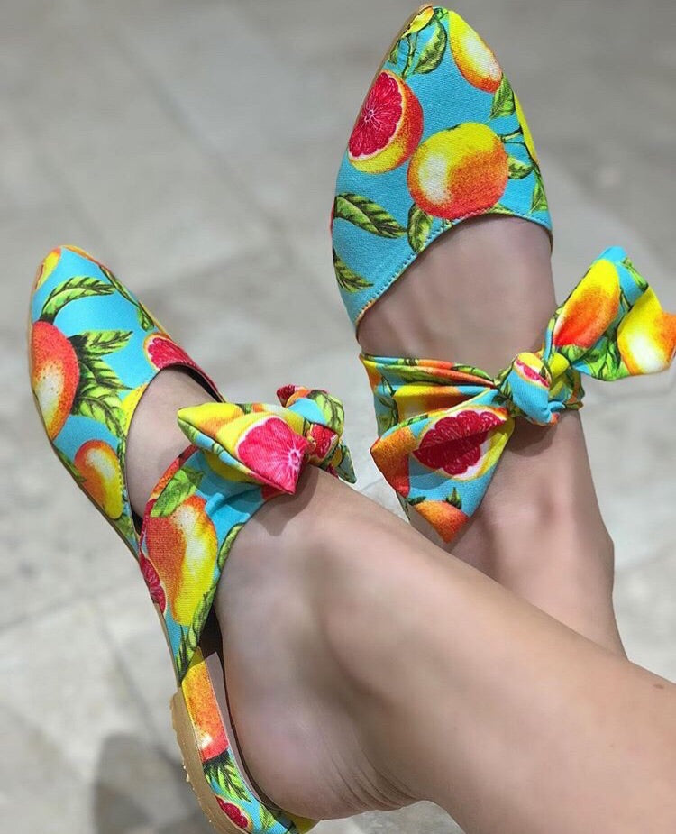 FLORAL STATEMENT SLIDES PRE- ORDER NOW AND SELECT YOUR FABRIC